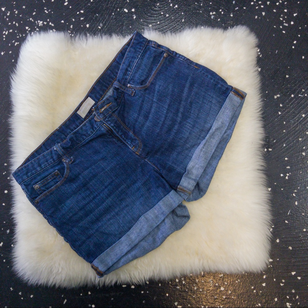 Banana republic Cuff shorts